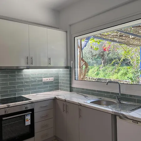 Casa vacanze Peaceful Amongst Olive Groves By The Sea