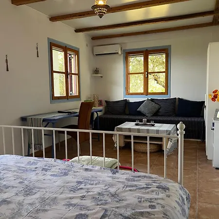 Peaceful Amongst Olive Groves By The Sea Koróni