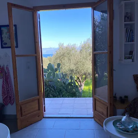 Peaceful Amongst Olive Groves By The Sea Holiday home *