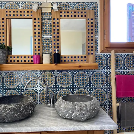 Peaceful Amongst Olive Groves By The Sea Holiday home