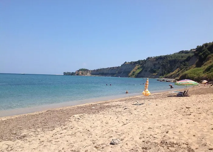 Peaceful Amongst Olive Groves By The Sea Casa de Férias