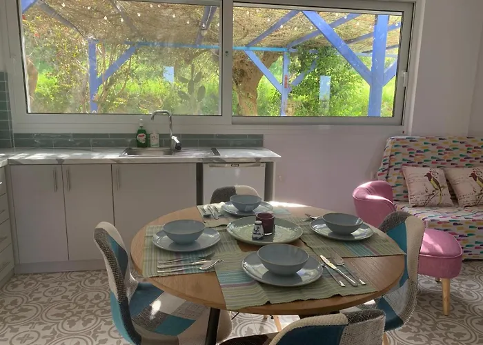 Peaceful Amongst Olive Groves By The Sea Casa de Férias *